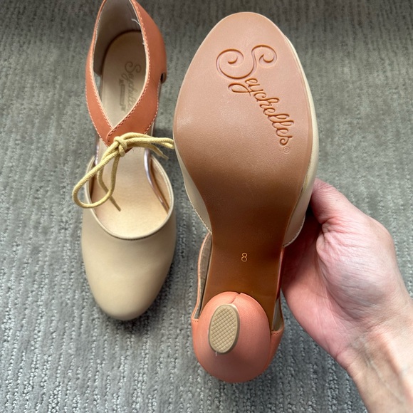 Seychelles Heritage Heels - size 8 - Picture 4 of 7